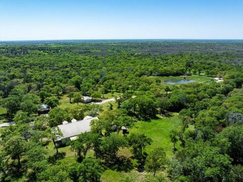 575 Redtop Lane Red Rock TX 78662