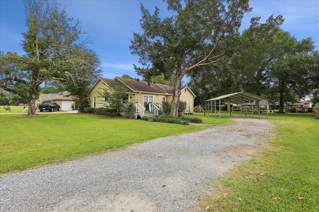 751 Bridgeview Street, Bridge City, Texas image 1