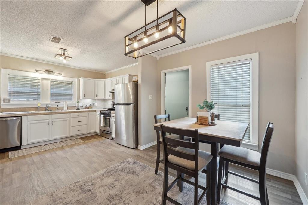 751 Bridgeview Street, Bridge City, Texas image 4
