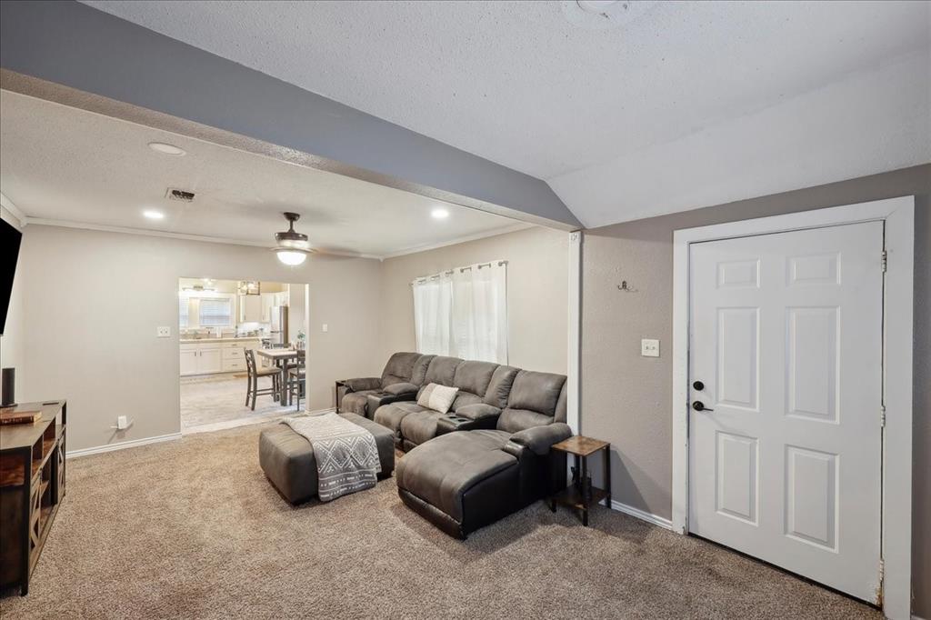 751 Bridgeview Street, Bridge City, Texas image 3