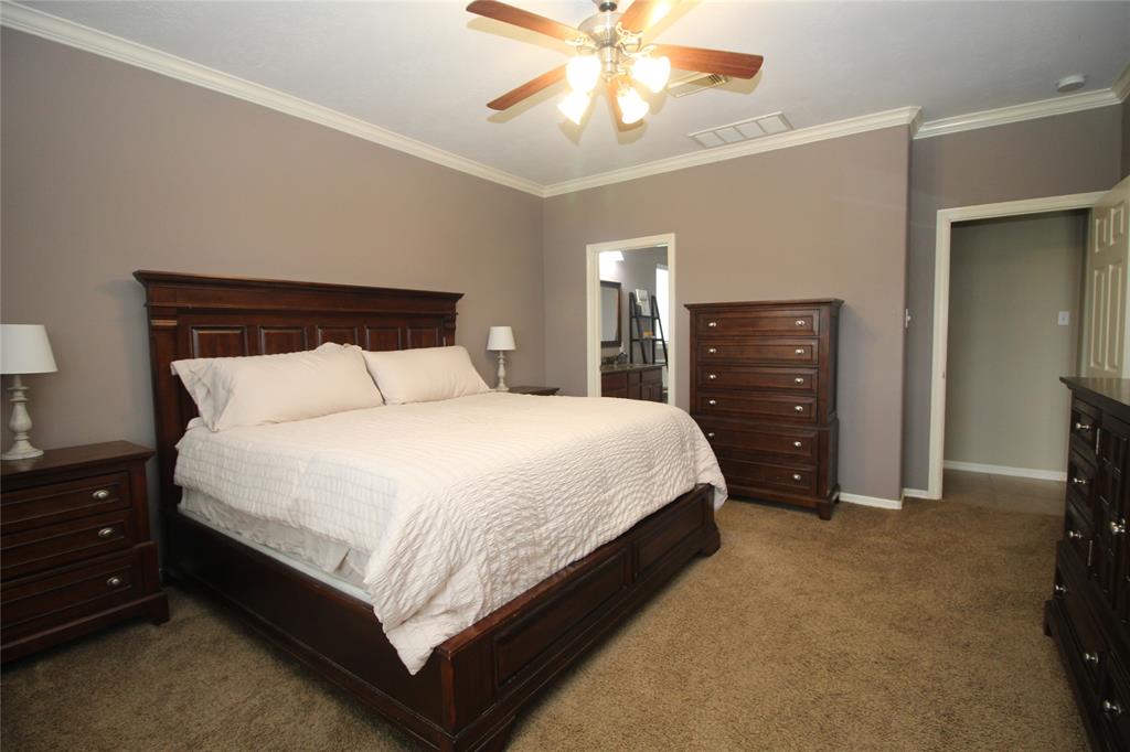 2896 Aurelia Lane, League City, Texas image 11
