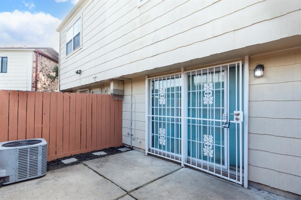 7950 Grove Ridge Drive, Houston, Texas image 25