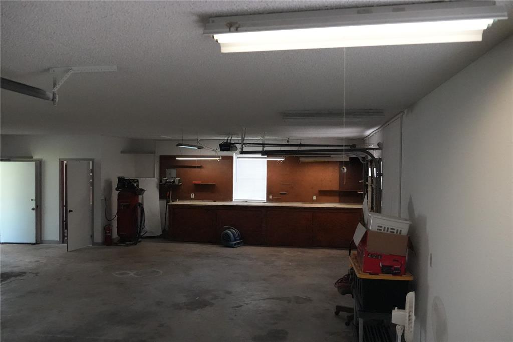 213 Fm 2558, Broaddus, Texas image 10