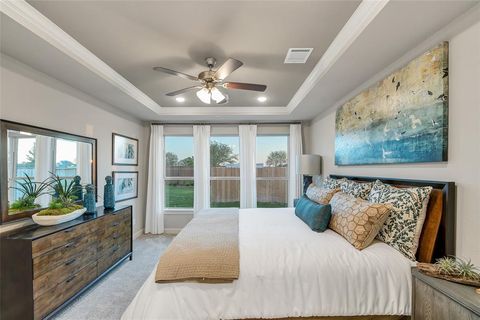 Single Family Residence in Friendswood TX 1662 Sherwood Glen Drive 16.jpg