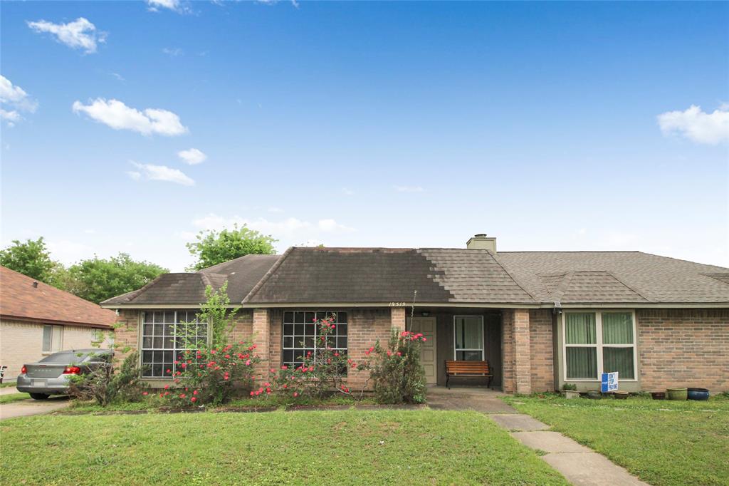19519 Woodglen Drive, Katy, Texas image 10