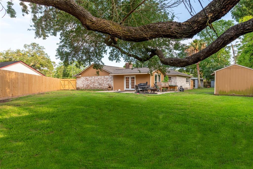 5308 Tanglebriar Drive, Dickinson, Texas image 30