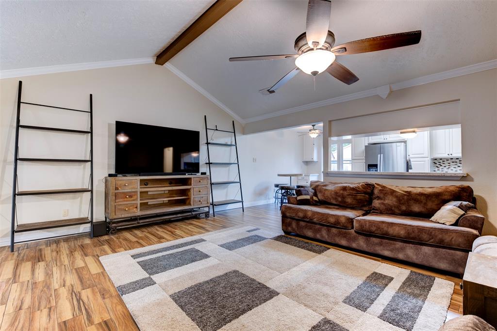 5308 Tanglebriar Drive, Dickinson, Texas image 10