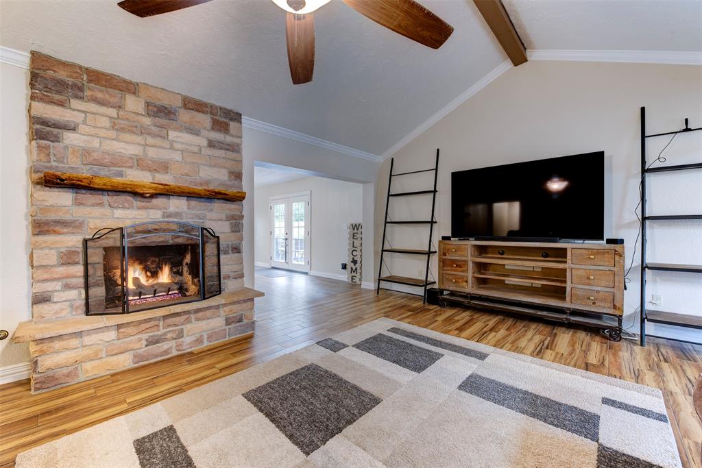 5308 Tanglebriar Drive, Dickinson, Texas image 13