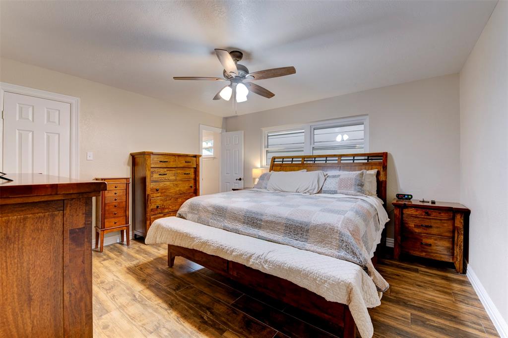 5308 Tanglebriar Drive, Dickinson, Texas image 23