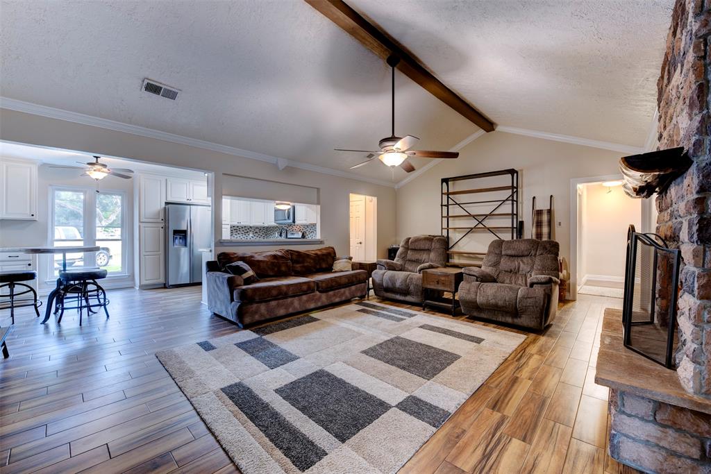 5308 Tanglebriar Drive, Dickinson, Texas image 9