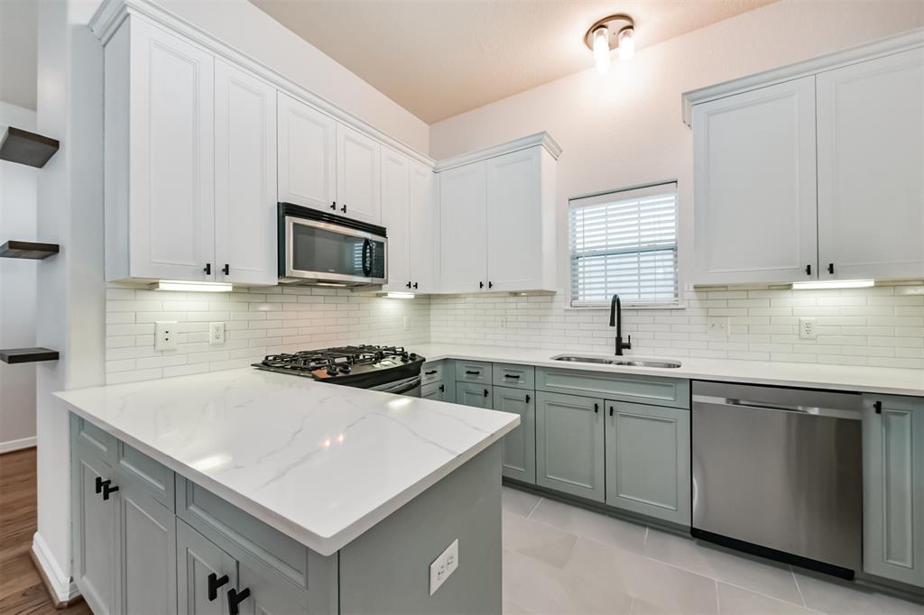 1109 W 15th 1/2 Street #B, Houston, Texas image 14