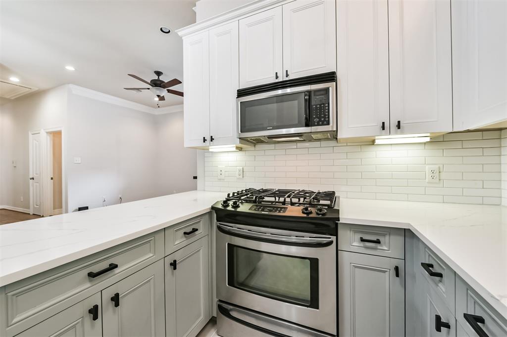 1109 W 15th 1/2 Street #B, Houston, Texas image 13