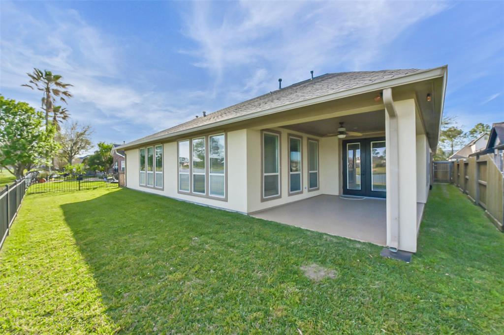 1543 Garden Lakes Drive, Friendswood, Texas image 45