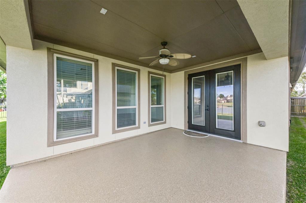 1543 Garden Lakes Drive, Friendswood, Texas image 41