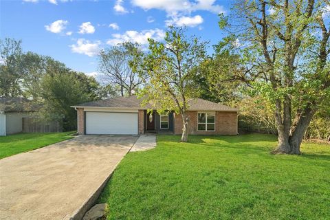 A home in Willis