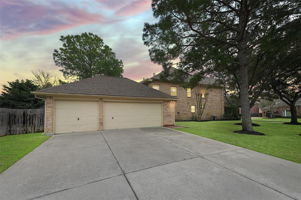 2130 White Eagle Lane, Katy, Texas image 3