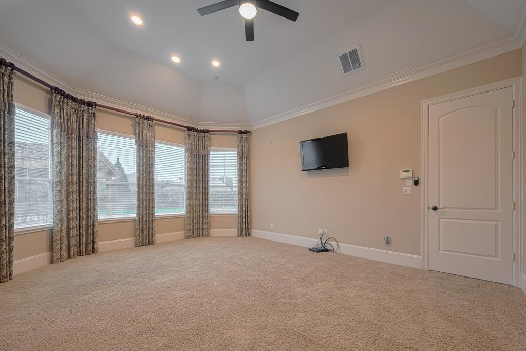12404 Baymeadow Drive Drive, Pearland, Texas image 19