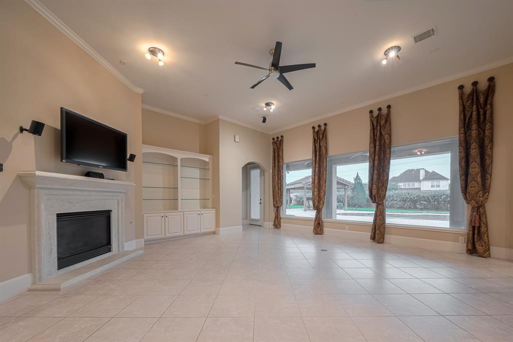 12404 Baymeadow Drive Drive, Pearland, Texas image 7