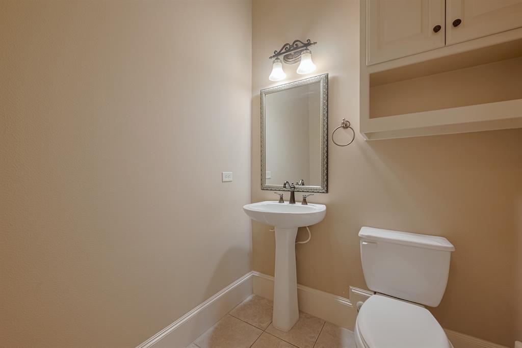 12404 Baymeadow Drive Drive, Pearland, Texas image 15