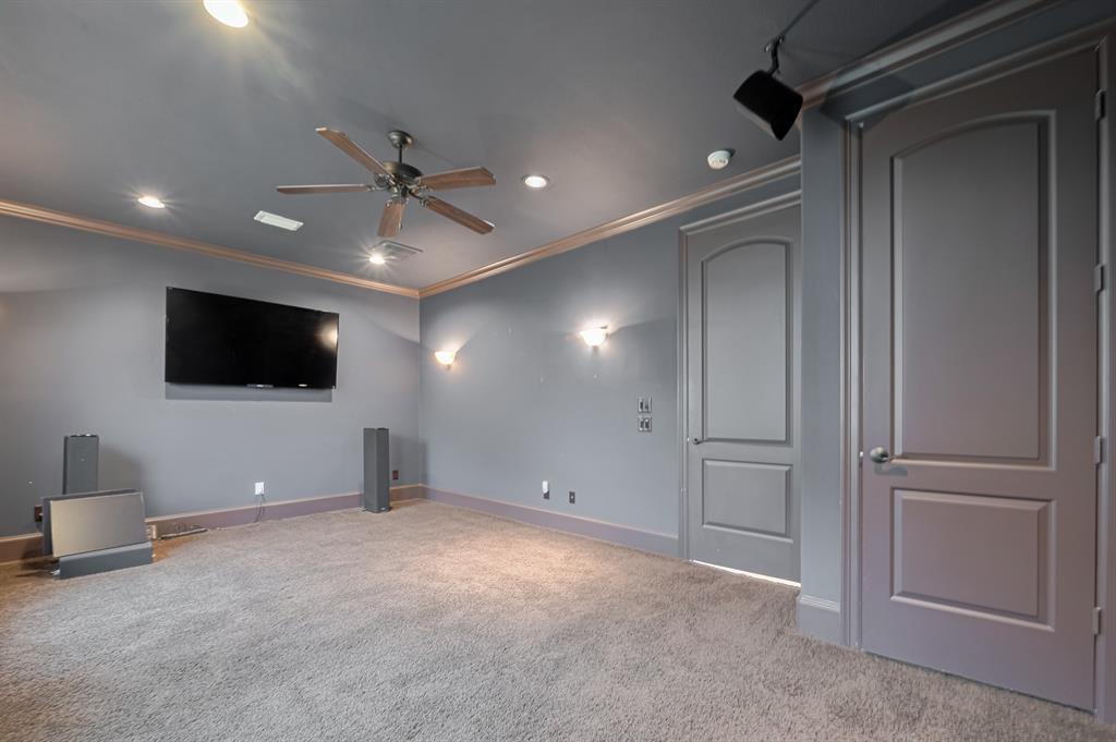 12404 Baymeadow Drive Drive, Pearland, Texas image 14