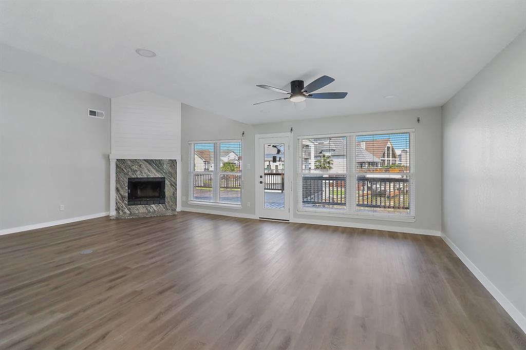 334 Admiral Circle