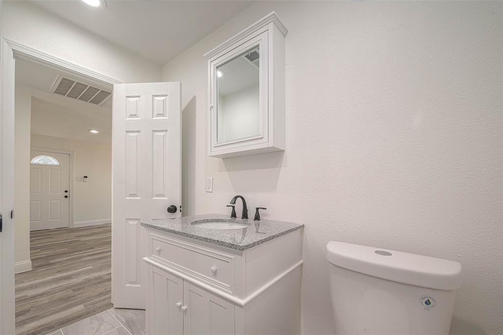 10401 S La Crosse Street, Houston, Texas image 32