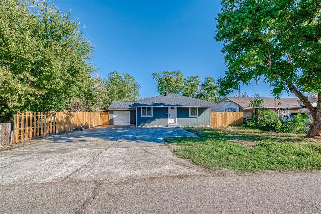 10401 S La Crosse Street, Houston, Texas image 2