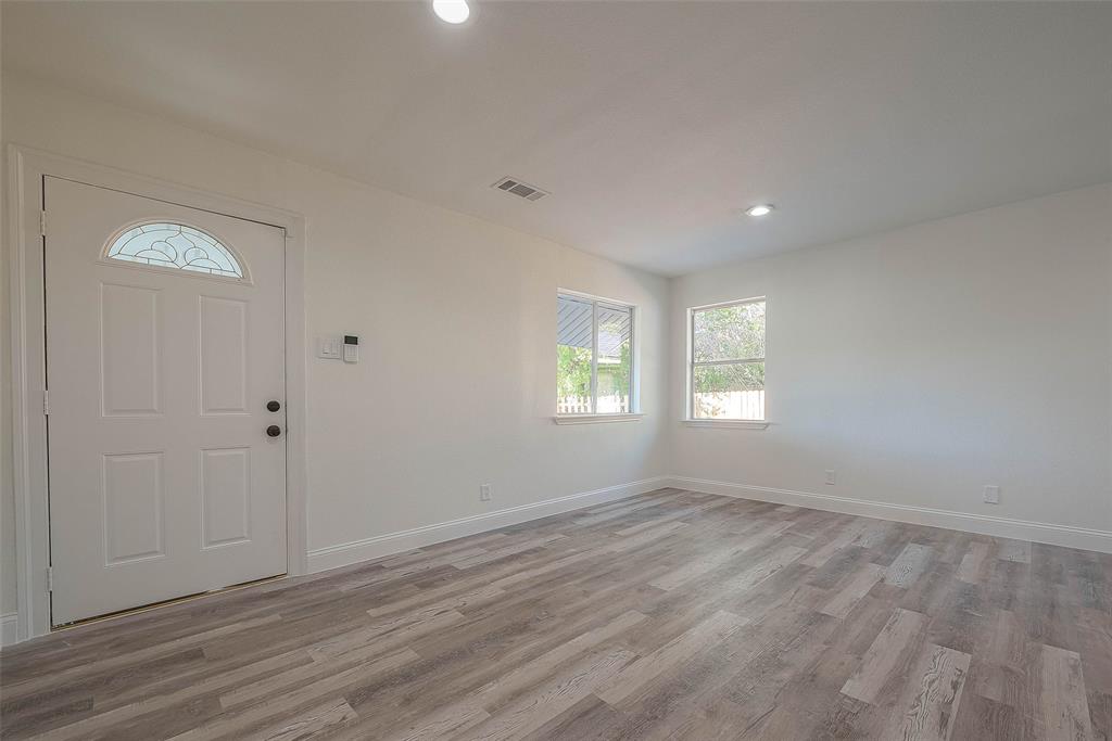10401 S La Crosse Street, Houston, Texas image 8