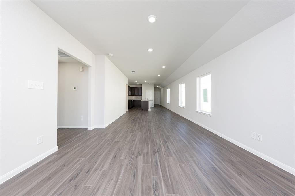 8117 Vanilla Orchid Drive, Houston, Texas image 8