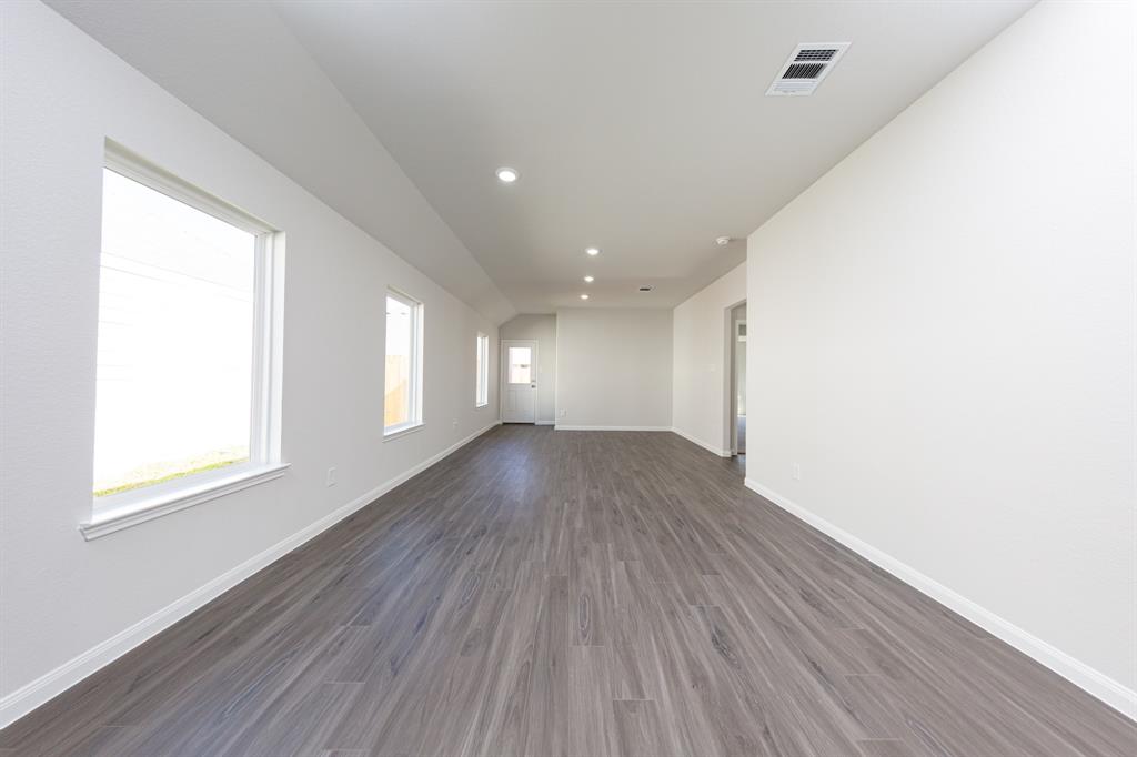 8117 Vanilla Orchid Drive, Houston, Texas image 7