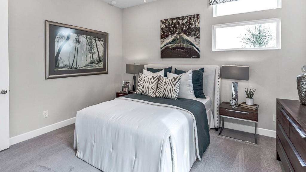 2202 Calm Pond Court, Friendswood, Texas image 8