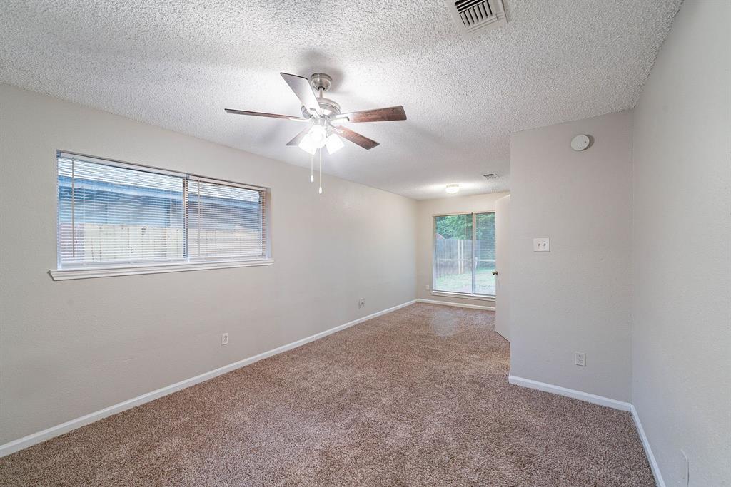8006 Barnhill Drive, Humble, Texas image 12