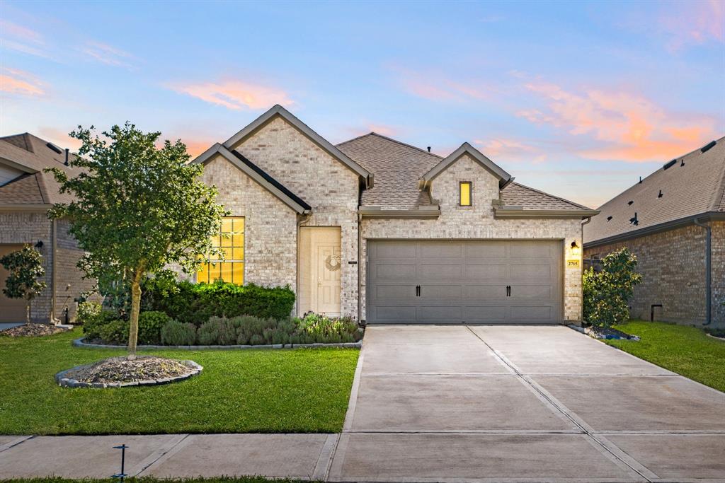 2715 Chestnut Oak Circle Cir, Brookshire, Texas image 1