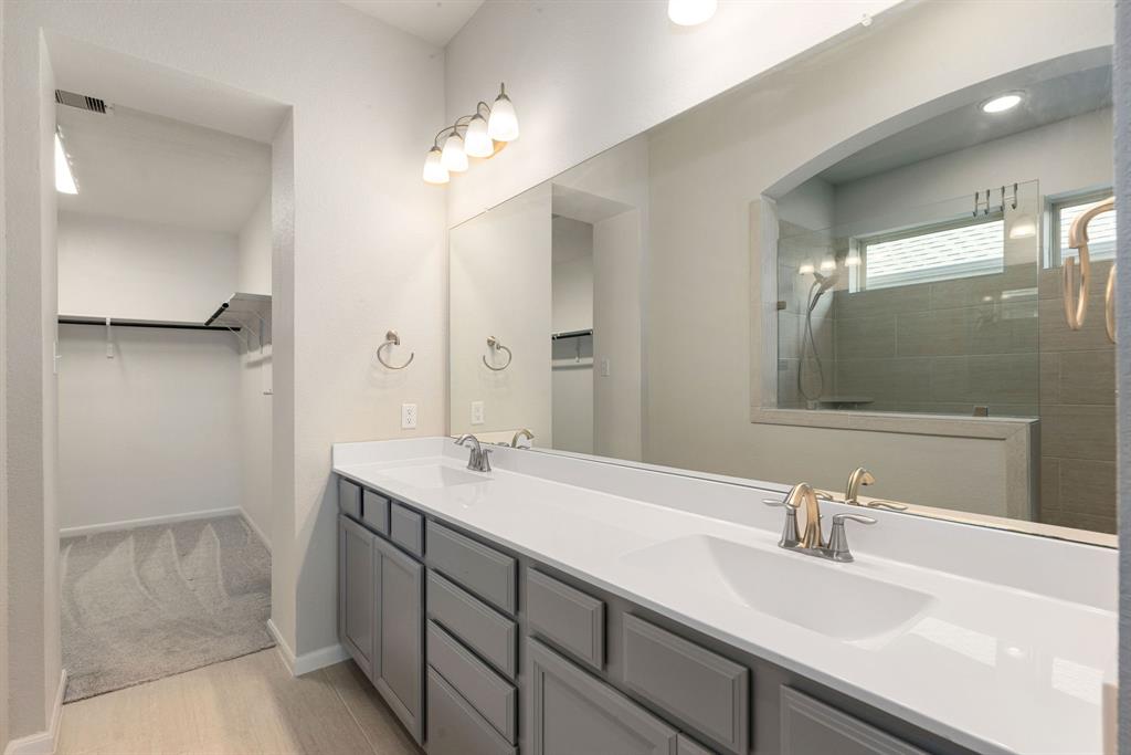2715 Chestnut Oak Circle Cir, Brookshire, Texas image 16