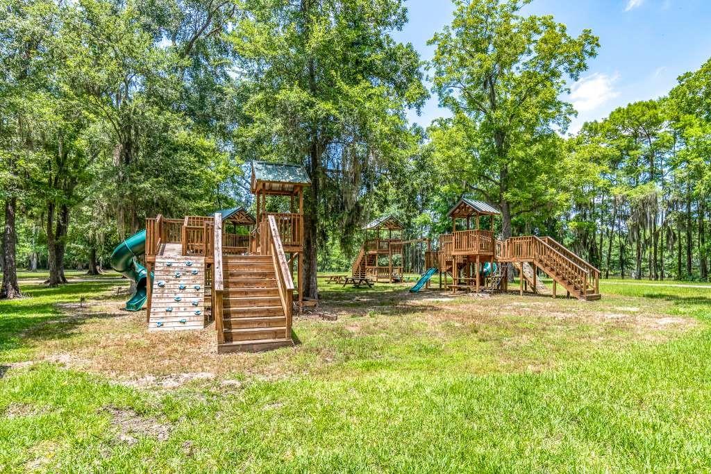 115 Pine Ridge Drive, Cleveland, Texas image 6