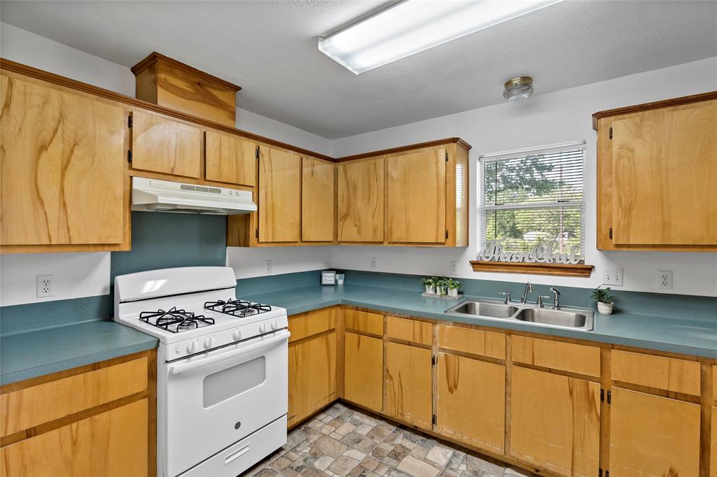 1805 Kinnard Avenue #A, Bryan, Texas image 11