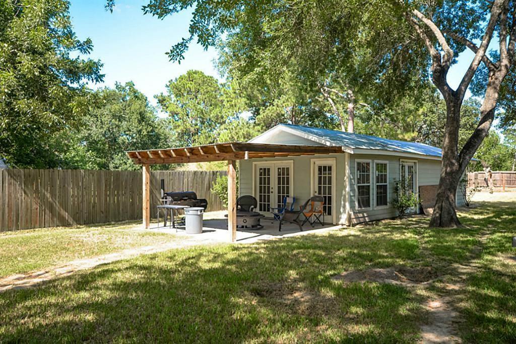 116 Texas Avenue, League City, Texas image 3