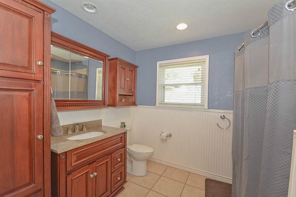 116 Texas Avenue, League City, Texas image 5