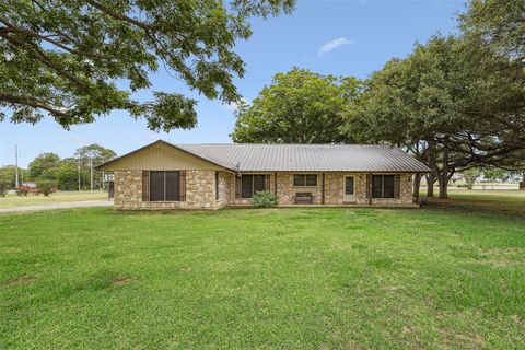 307 US Highway 87 W Stockdale TX 78160