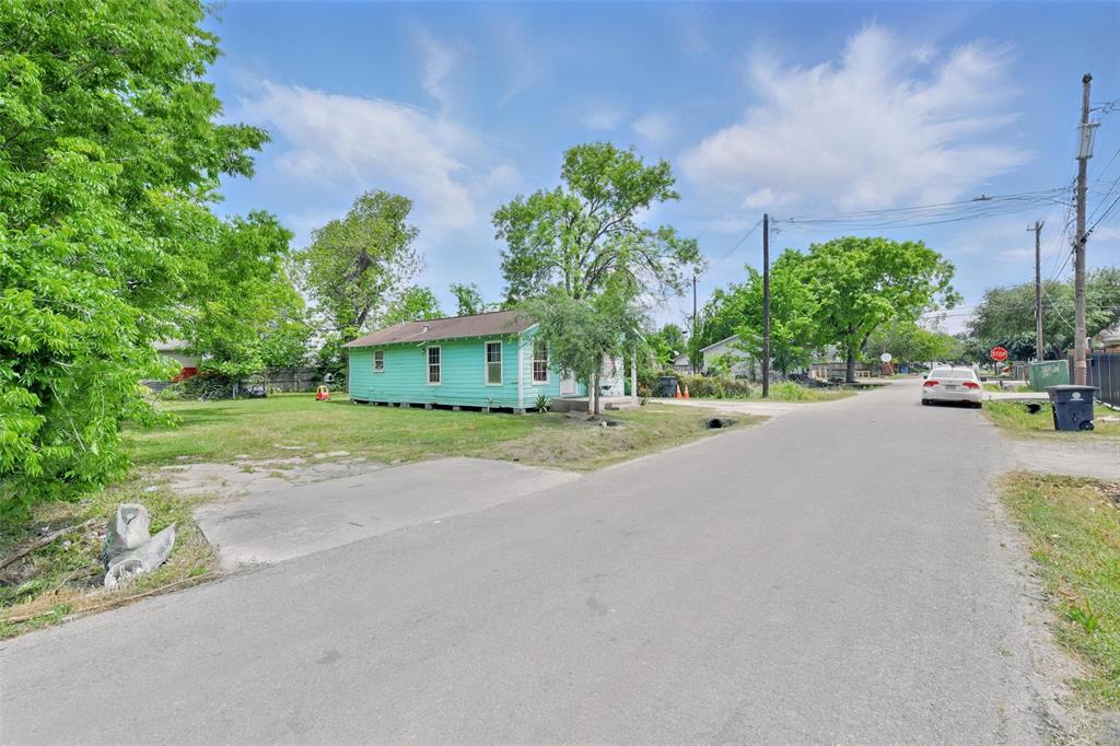 731 E 39th Street, Houston, Texas image 6