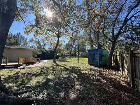 A home in Sealy