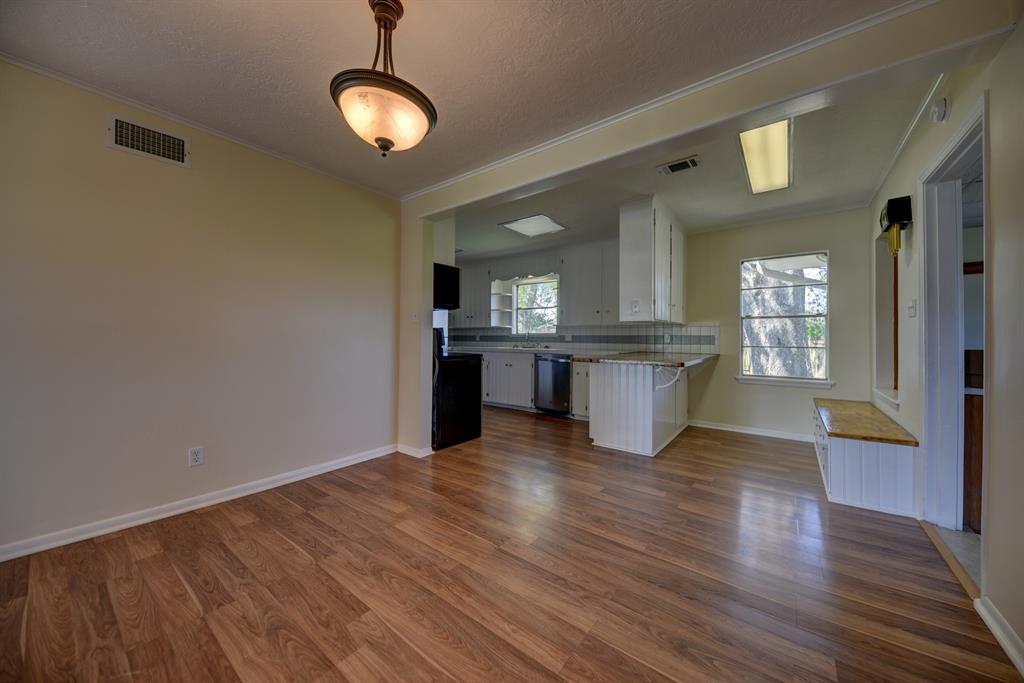 415 Silliman Street, Sealy, Texas image 28