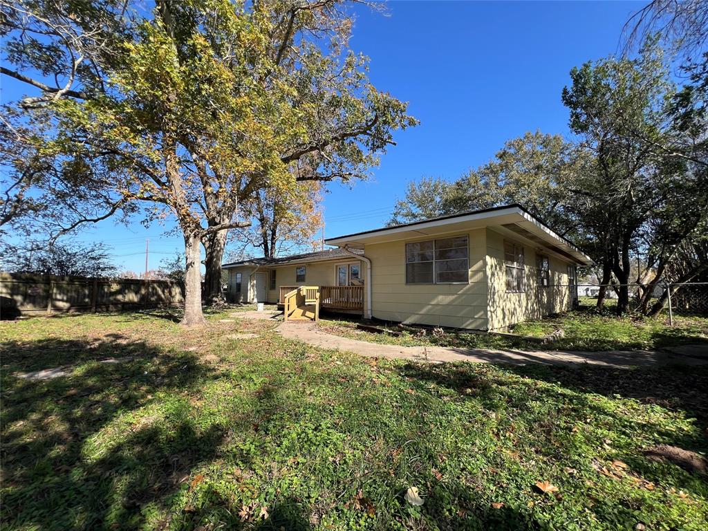 415 Silliman Street, Sealy, Texas image 25