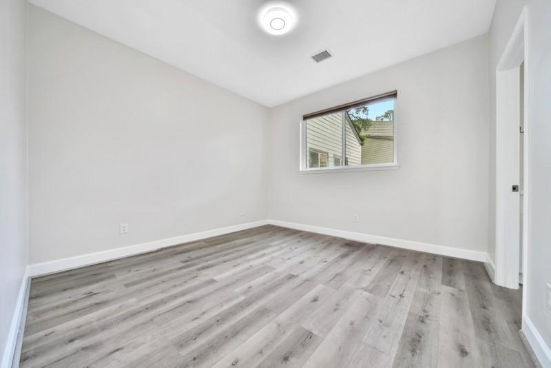 7607 Bankside Drive, Houston, Texas image 27