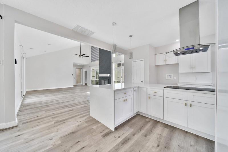 7607 Bankside Drive, Houston, Texas image 12