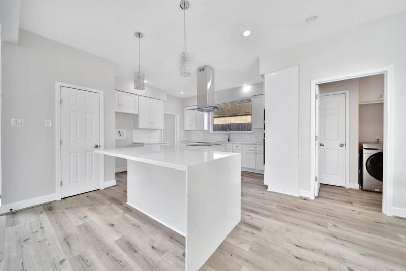7607 Bankside Drive, Houston, Texas image 13