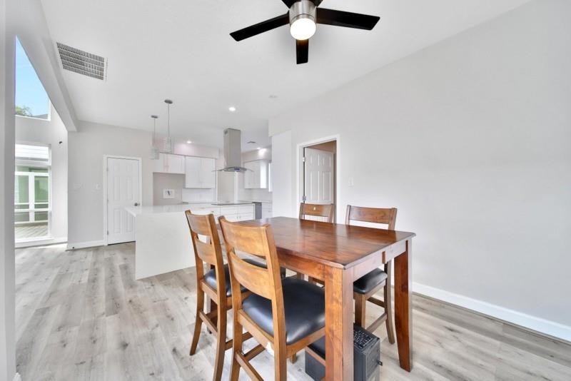 7607 Bankside Drive, Houston, Texas image 16