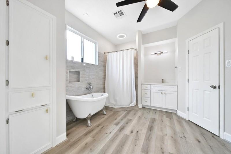 7607 Bankside Drive, Houston, Texas image 24
