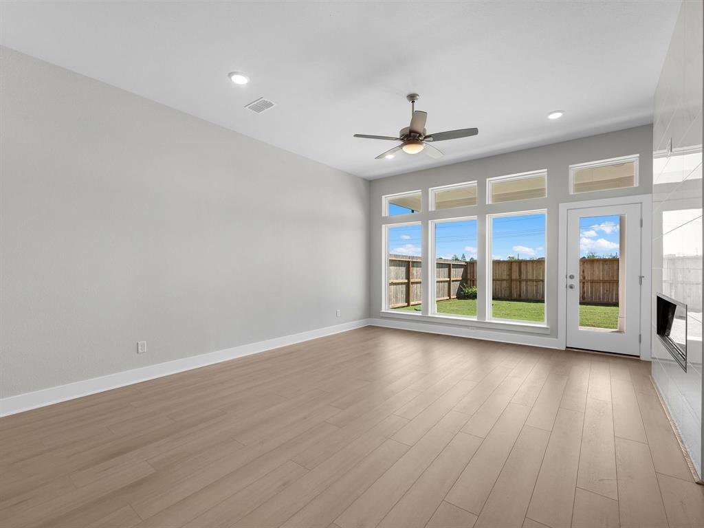 2306 Fresh Flower Way, Richmond, Texas image 4