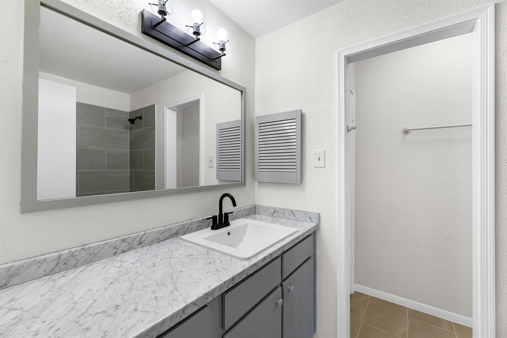 5711 Sugar Hill Drive #48, Houston, Texas image 7